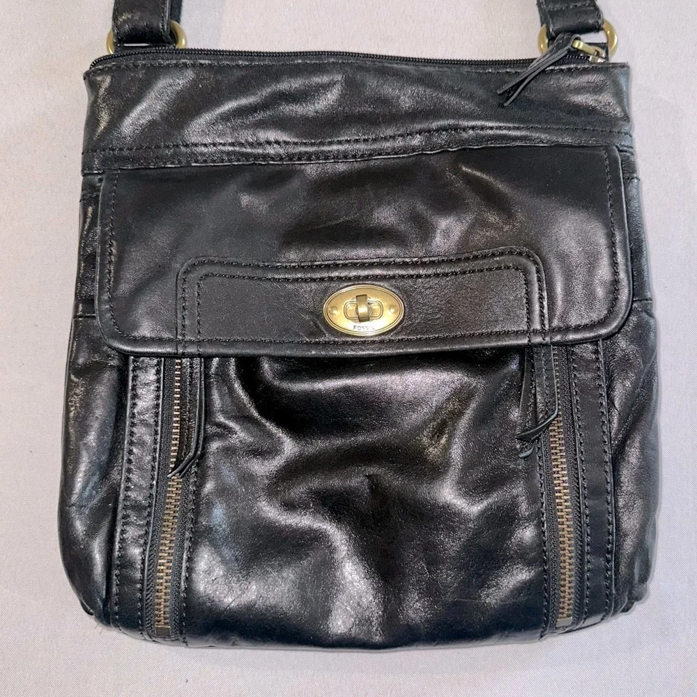 Fossil • Black Lamb Leather Stanton Crossbody Multi-Pocket Adjustable Versatile - Picture 2 of 16
